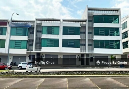 2 Adjoining Corner & Intermediate Shop Office in D'Alpina Business Park Puchong