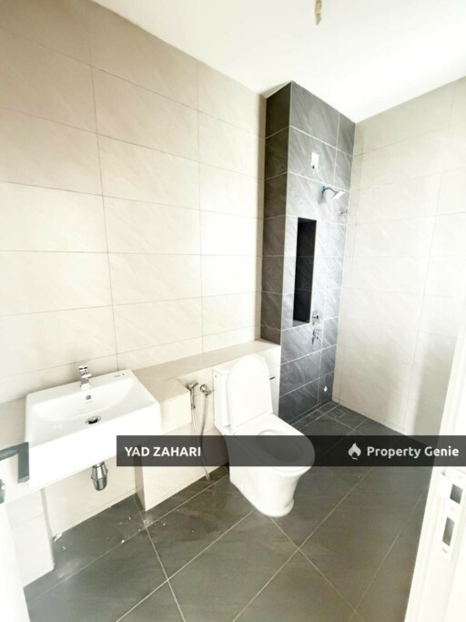 Casablanca, Alam Impian | 2-Storey Semi-D 4 Bedrooms | RM1.7M - Freehold, Non Bumi, Near Playground and Spacious Parking