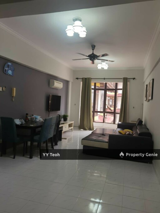 Gold Mansion Strait Court Condo Pasir Emas