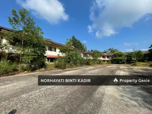 RESORT BESERTA TANAH 5.85 EKAR DI KG CHERATING