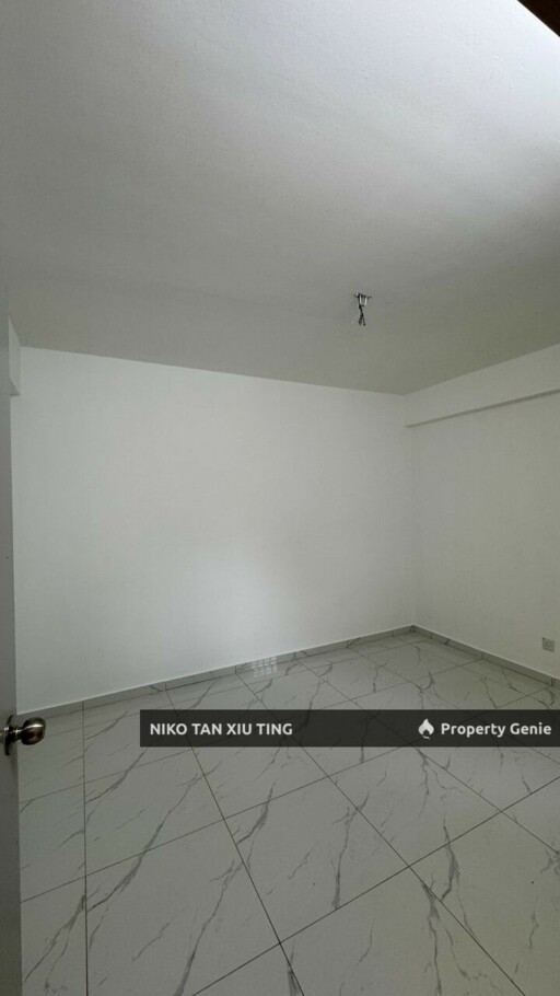 Sri Orkid Flat, Renovated Taman Ehsan Jaya