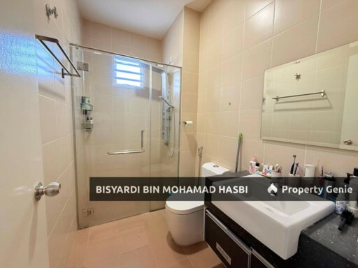 FULLY RENO & BELOW MV Teres 3 Tingkat Idaman Jasper, Seremban.