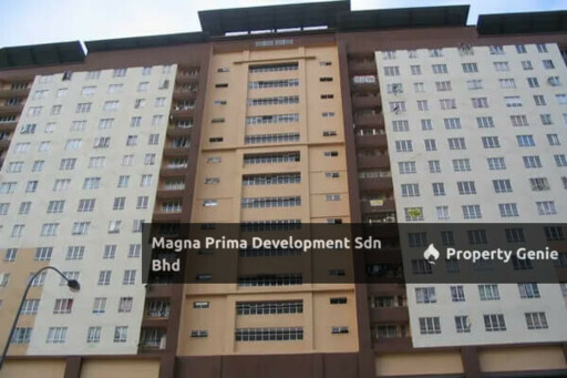 Plaza Metro Prima