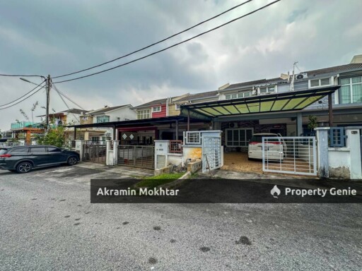 Freehold & Renovated | 2 Storey Terrace, Tmn Pelangi Semenyih 2 (Oakberry) @ Semenyih.