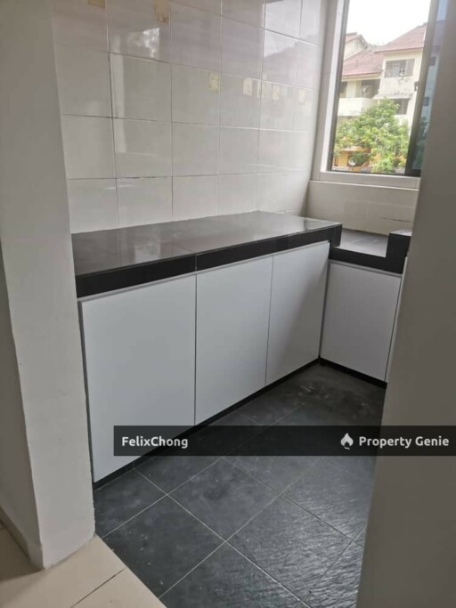 Bandar Selesa Jaya Low Cost Flat,Jalan Silat Gayong,Skudai,Level 3