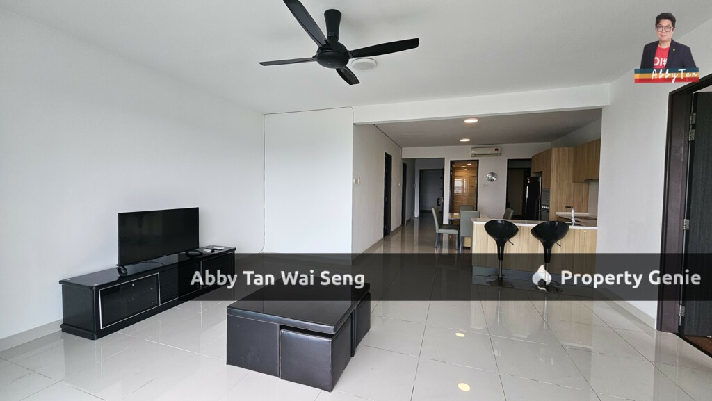 The Bay Residences | Seaview | 3 Car Parks | Likas