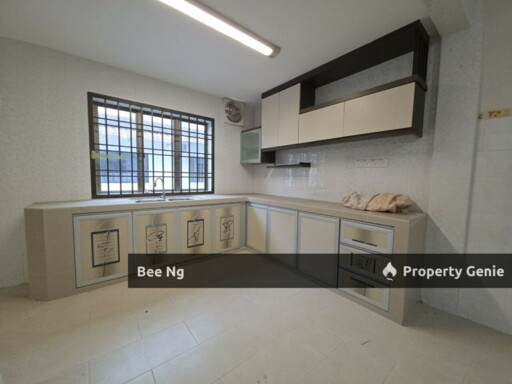 Taman Mutiara / Pontian / Unblock / 2 Storey Terrace