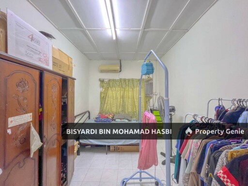RENOVATED TOWNHOUSE (Upper Floor) TAMAN SAGA, AMPANG .