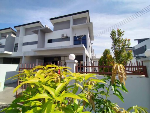 AQUILA @ Saujana Rawang