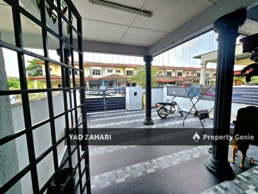 Seksyen 25, Shah Alam | 2-Storey Terrace 4 Bedrooms | RM460K - Freehold, Below Market & Extra Land 6Ft
