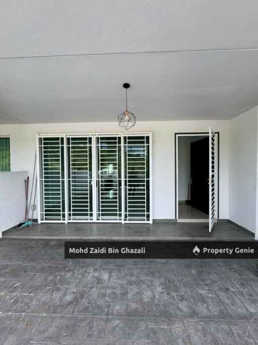 Two storey adiva for rent