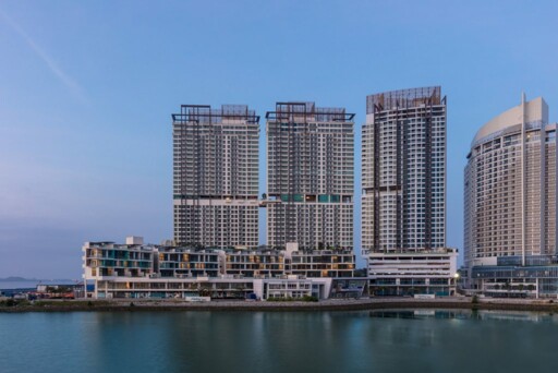 Puteri Harbour Residences