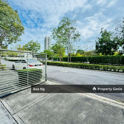 Avira Medini Iskandar @ 2 storey garden terrace corner lot