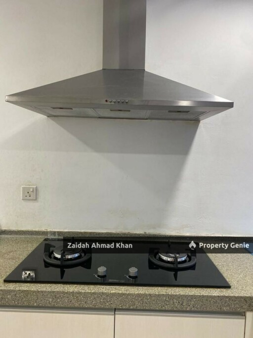 Big Unit Low Level Puteri Palma IOI Putrajaya For Sale View Facing Mall