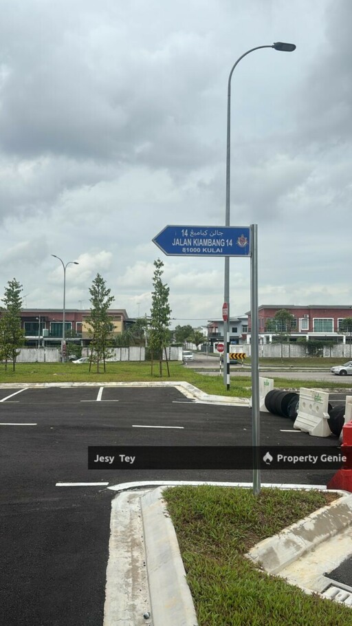 Vervo City, Jalan Kiambang 10, 14 & 15, Kulai - 3-storey Shoplots
