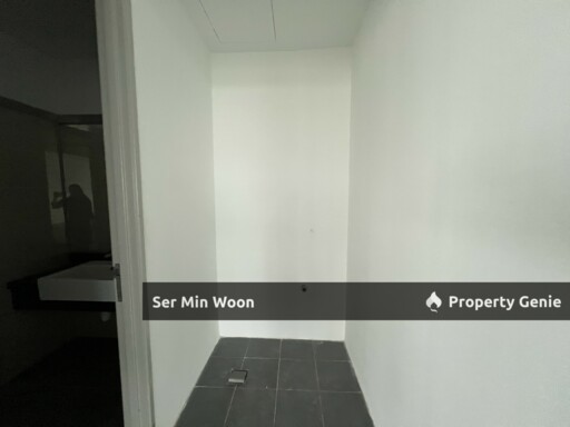 UOA Business Park Office Tower Glenmarie Direct Connected to LRT Subang Jaya