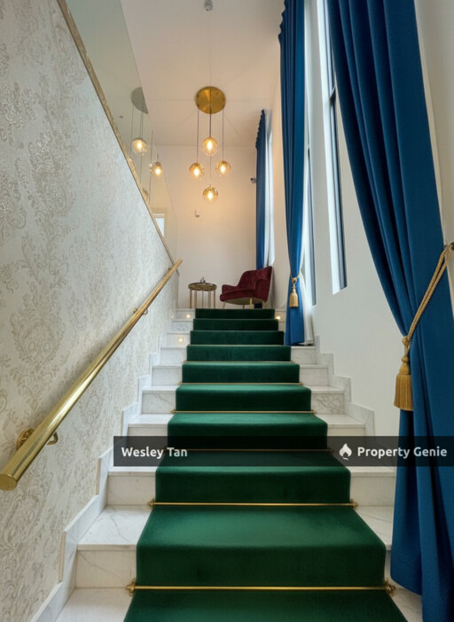 Luxury Designed 1.5 Storey Tiara Golf Corner Bungalow 8rooms Pond & Pool 24/7 Gated & Guarded