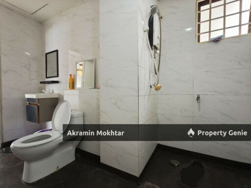 Partially Furnished & 2 Parking | Penthouse @ Vista Millennium Condominium, Puchong Perdana FOR SALE!