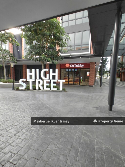 Gardens Square Coner Shop For Rent