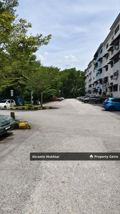 END LOT & 1 COVERED PARKING | Pangsapuri Damai Utama, Bandar Kinrara, Puchong