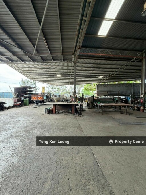 Krubong FREEHOLD Industrial Land + Warehouse For Sale !!