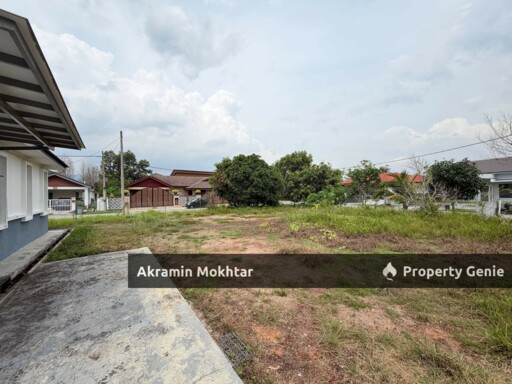 FREEHOLD, PARTIALLY FURNISHED & TANAH LUAS 107×80 | 1 Storey Bungalow, Mahkota Hills, Seksyen 18 Bandar Tasik Senangin, Lenggeng