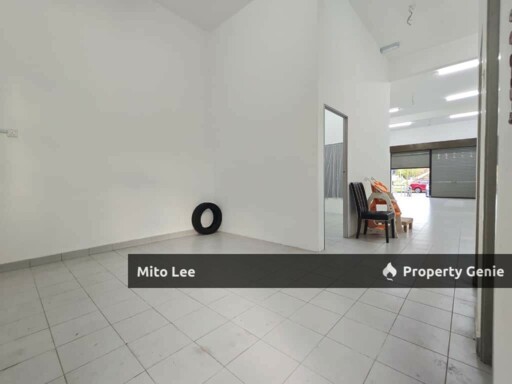 Bandar Uda Utama Ground Floor Shop For Rent!!