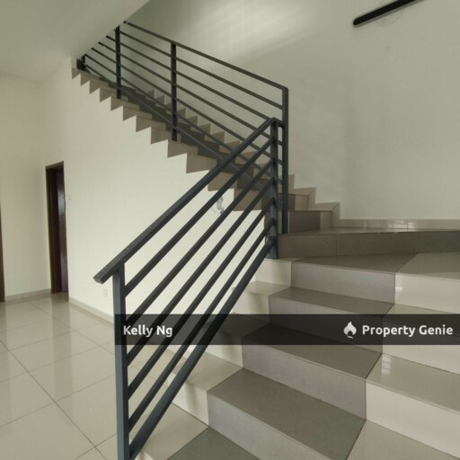 2.5 Sty House At Sentosa DesabayumasKlang For Rent