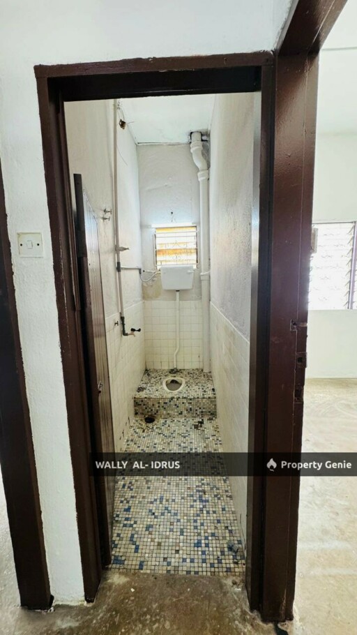 Single storey house intermediate at Bukit Kuchai, Puchong