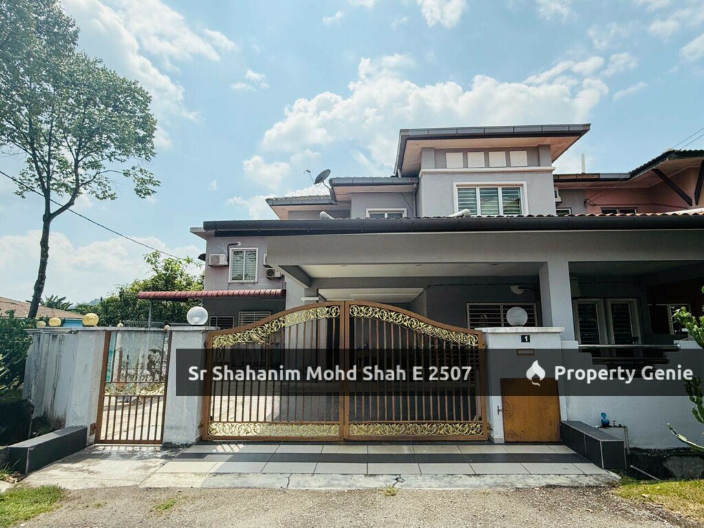 Double Storey SEMI D CORNER Taman Garing Utama, Rawang