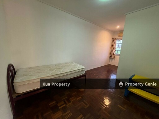 Double Storey Terrace House for Rent at Stapok