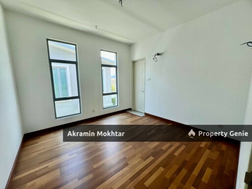 FREEHOLD & NEW | Bungalow 2 Storey Frangipani Villas, Kota Seriemas, Nilai.