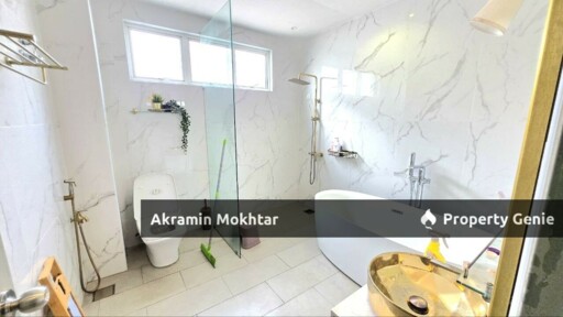 2.5 STOREY CORNER LOT TAMAN DESA ALAM U12 SHAH ALAM WITH LIF