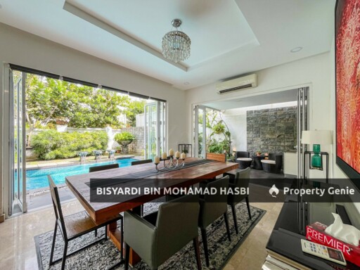 Fully Renovated With Swimming pool 3 Storey Corner Lot Semi D @ Changkat Kiara Bayu, Dutamas, Mont Kiara Kuala Lumpur .