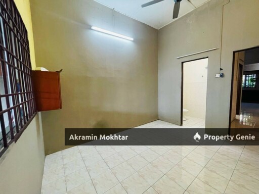 Freehold & Renovated | Single Storey Terrace Jalan Dendang 62, Taman Telok, 42500, Telok Panglima Garang,