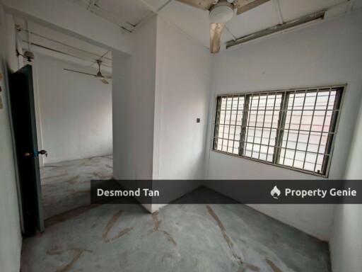 Taman Megah,Oakland,Seremban (Facing No House)