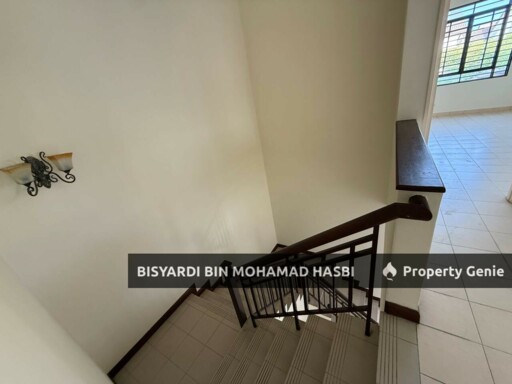New Painted End  Lot, Double Storey House, Jalan Jeriji (Greenlane) Bukit Jelutong, Shah Alam.