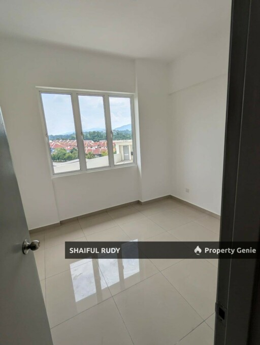 Want to Sell. E Park Residence Taman Sri Putra Mas