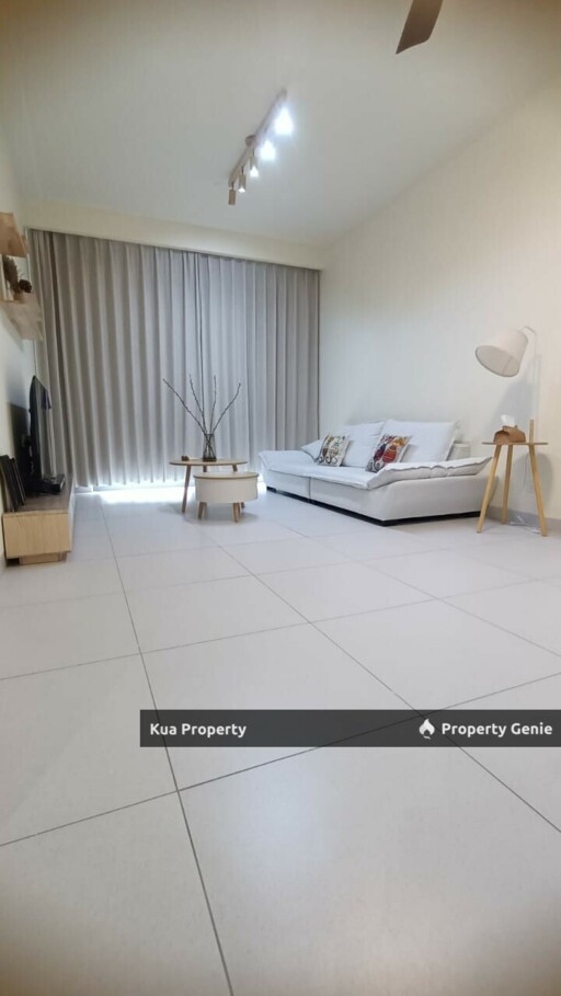 RENNA RESIDENCE @ THE NORTHBANK