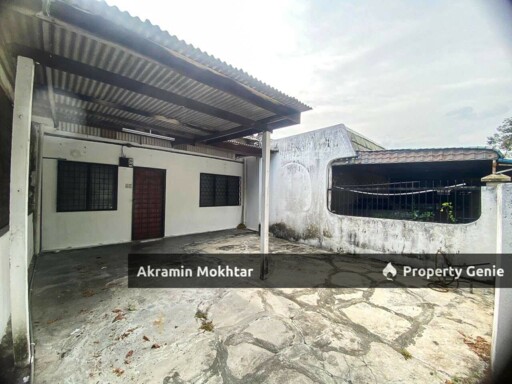 FACING OPEN, NON BUMI LOT, 20' x 75' ‼️ Single Storey Terrace Seksyen 17 @ Shah Alam FOR SALE!