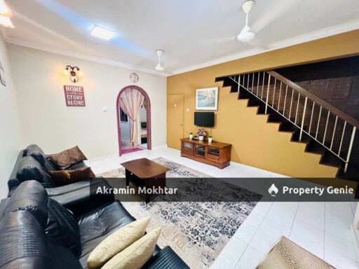 Freehold, Facing Open, Partially Furnished & Extended | Double Storey Terrace Taman Puchong Utama PU 10 Puchong