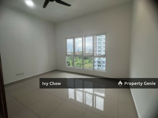 Season Larkin Apartment for Sale
