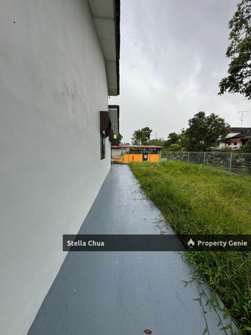Single Storey House Corner Lot 🧡BIG Land 📍Jalan Keris Ulu Tiram
