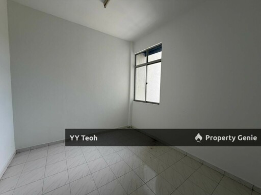 Cheng Ria Apartment 3R Unit｜LVL 2 BLOCK E