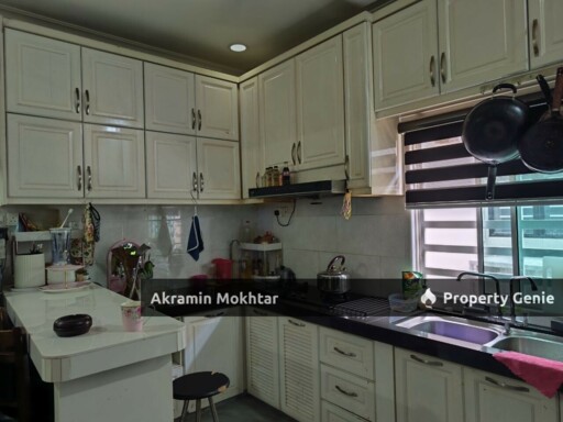 Freehold, Fully Renovated & Partially Furnished | Double Storey Terrace, Taman Puchong Prima, Puchong