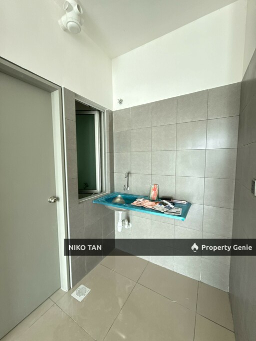 One 49 Residence With Balcony & 2 Car Park Lot