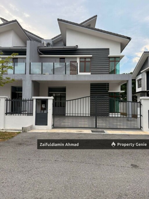 Seksyen 3 Bangi Semi-Detached Home With 3192 Sqft