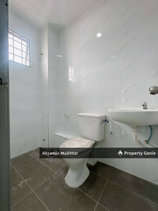 End Lot, Fully Renovated & Facing T- Junction | Double Storey Jalan 2/22, Bandar Tasik Puteri, Rawang