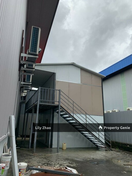 Semi Detached Warehouse, 2 storey Showroom & Office for Sale, LA 12,842 SF Gated, Kuala Neutron, Inanam