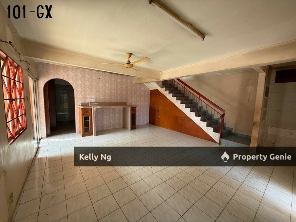 2 Sty Corner House At Bkt Tinggi Klang For Rent